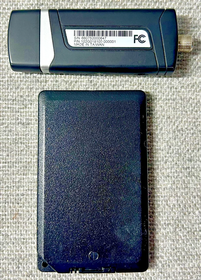 ATI TV Wonder HD 600 USB 2.0 TV Tuner Video Capture Device Plus Remote No Cords - Image 4 of 4