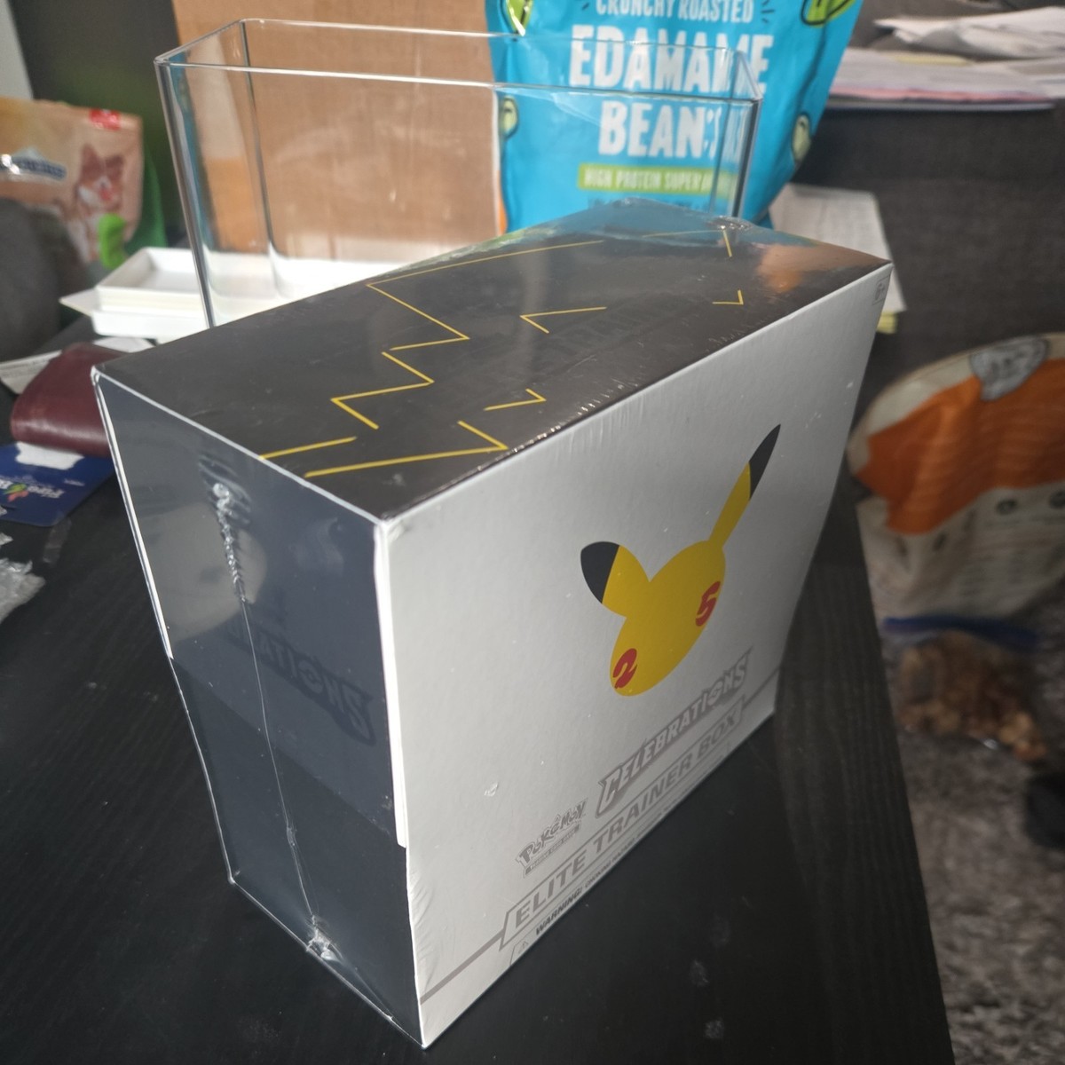 Pokémon TCG: 25th Anniversary Celebrations Elite Trainer Box