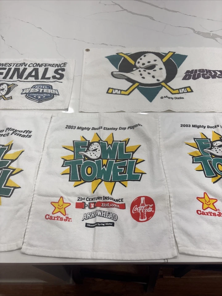 LOTE de 6 Toallas Anaheim Ducks Playoff Rally NHL Stanley Cup Playoffs 2003-2006 Foto 3 de 4
