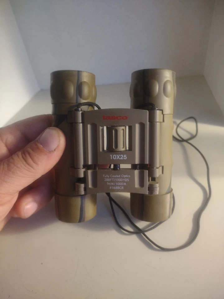 Tasco Camouflage Fully Coated Optics Small 10x25 Binoculars Model #168BCR  - Image 2 of 4