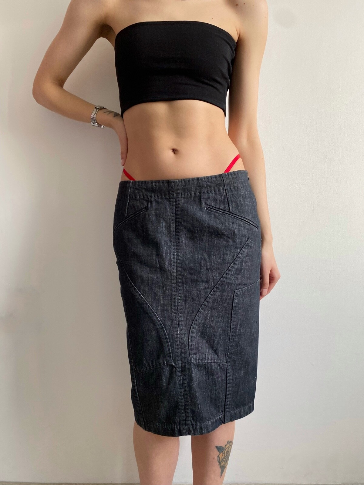 GUCCI 2002 TOM FORD WOMEN Y2K DENIM SKIRT LOW RISE RAW WASH MADE IN ITALY 38 XS