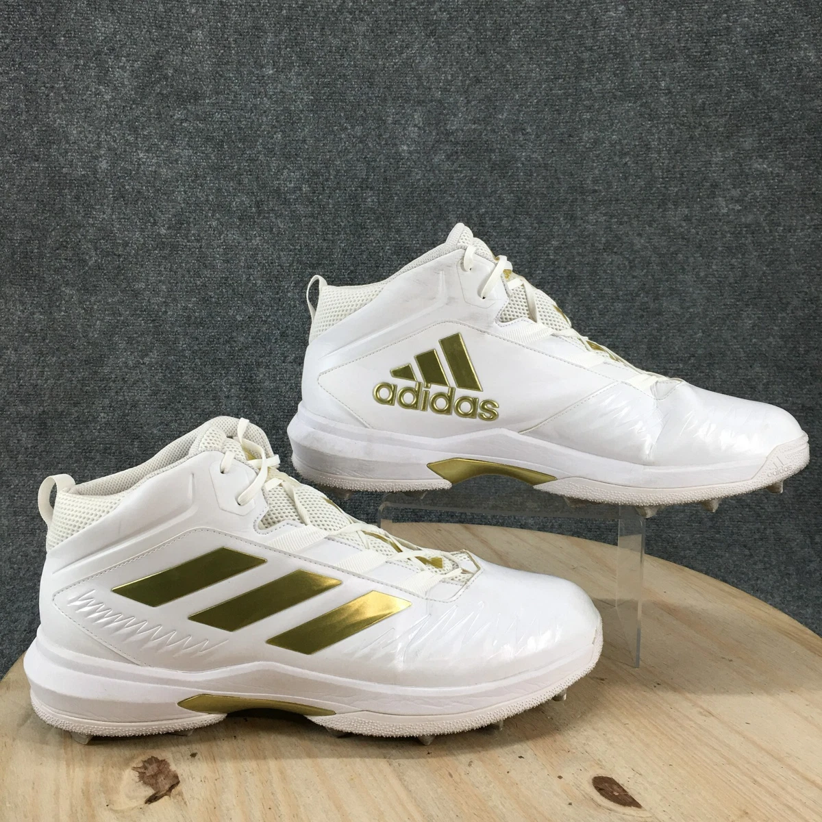adizero baseball shoes