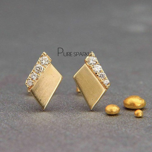 Oro de 14 quilates 0.07 Ct. Diamante creado en laboratorio Rombo Forma de tachuelas Pendientes Joyería fina - Imagen 2 de 4