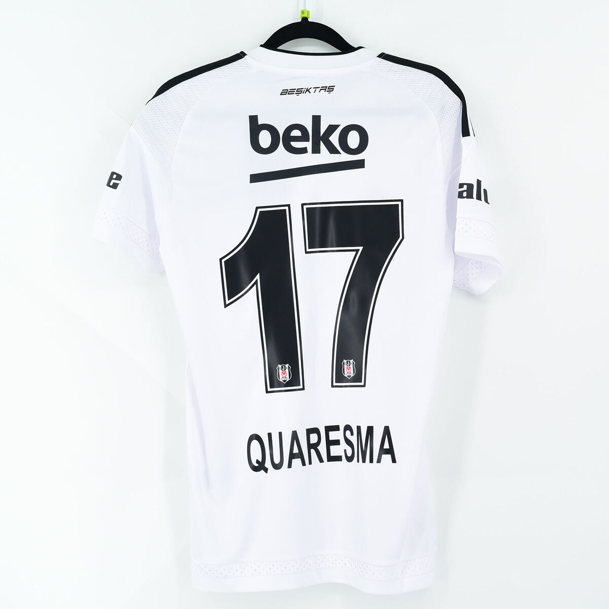 Besiktas 2015 Primeira Camisa Tam M N# 17 Quaresma. - Brechó do Futebol