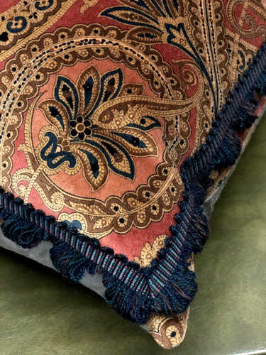 Accent Pillow 20 x 20, Paisley Velvet CAVENDISA/PERSIMMON - Picture 2 of 5