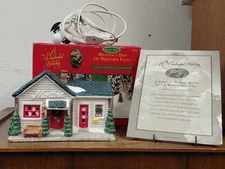 A Wonderful Holiday It's A Wonderful Life Martini's Bar Vtg '95 Orig Box COA 