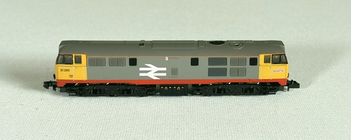 Graham Farish (371-102) Class 31 '31285' in Railfreight Livery | Condition: Used