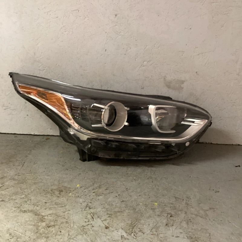 2019-2021 KIA FORTE RIGHT RH PASSENGER SIDE HEADLIGHT OEM HALOGEN 92102M7000