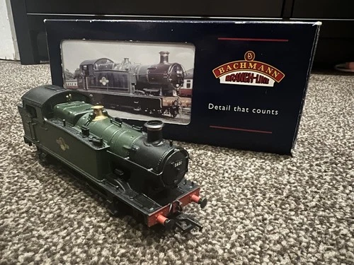 Bachmann. 32-080. Class 56XX Tank. 5601. BR Lined Green Crest
