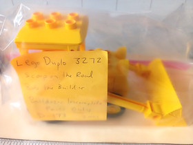 Lego Duplo 3272 Incomplete Bulldozer Only Scoop on the Road Bob the Builder