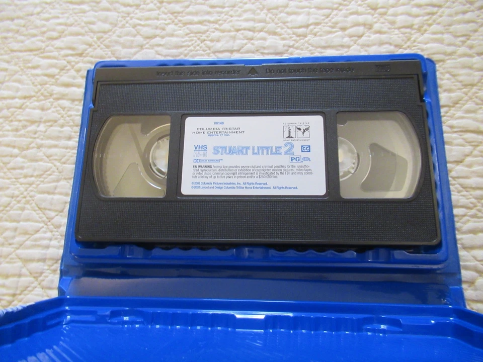 Stuart Little 2 & Stuart Little 3: Call of the Wild (VHS) (2-Set) - Image 3 of 4