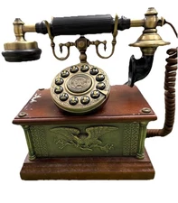 Design Toscano Black Resin Casual Decorative Object