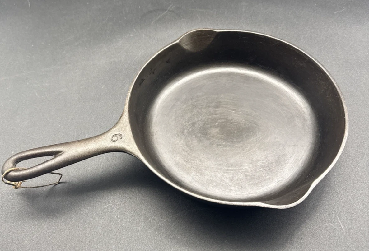 Cast Iron Wagner Ware Sidney -0- 1056 B Skillet Cleaned and Seasoned
Opens in a new window or tab