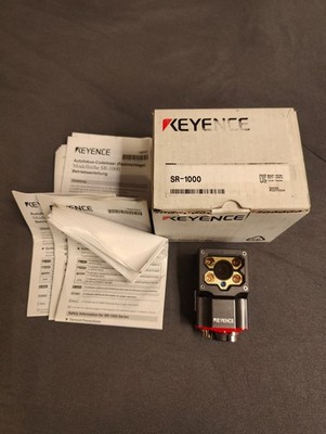 Keyence SR-1000 Automatic Focus Code Reader NEW