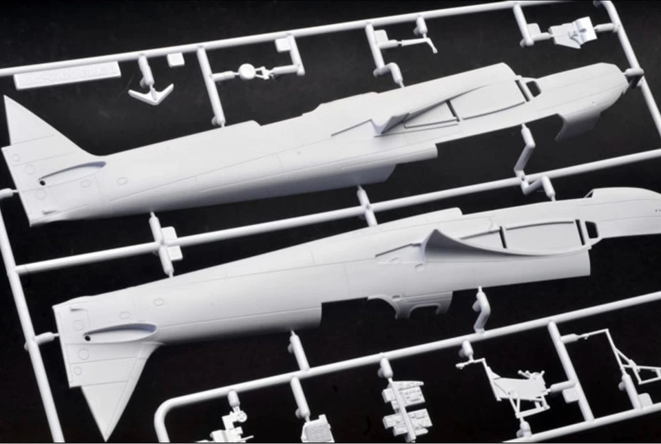 NUEVO Airfix 1/48 SUPER DETALLADO BRISTOL BLENHEIM Mk. I Fighter/Bombardero Foto 2 de 4