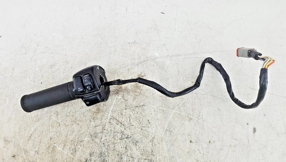 2000 Harley Davidson Sportster 左把手开关外壳按钮控制手柄 — 第 2/4 张图片