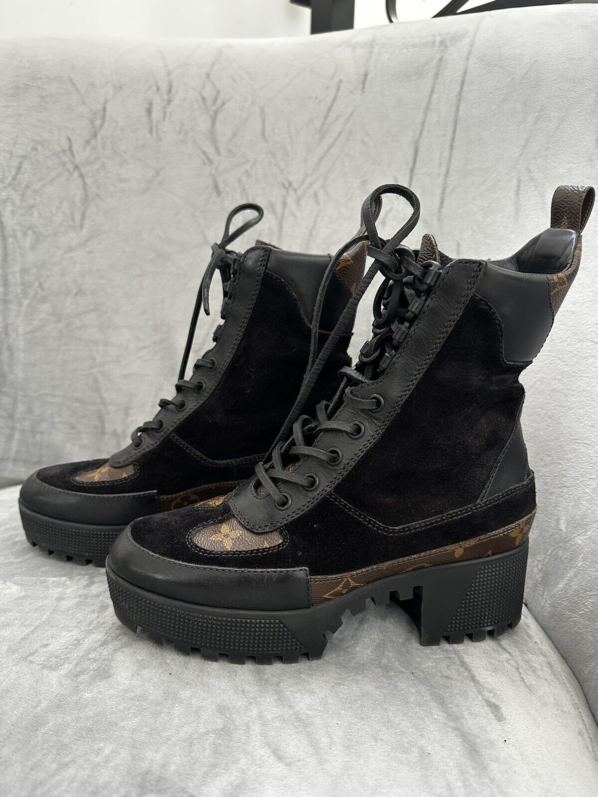 Louis Vuitton Laureate Platform Desert Boots