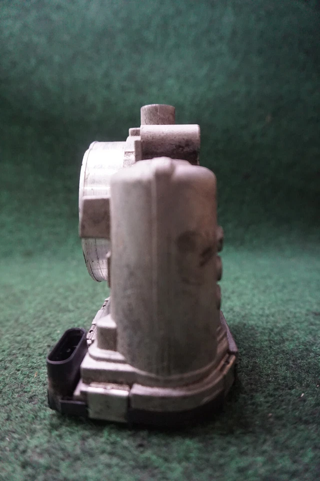 Jeep Grand Cherokee 2011 3,6 L carrocería del acelerador fabricante original 05184349ab 127.396 millas Foto 2 de 4