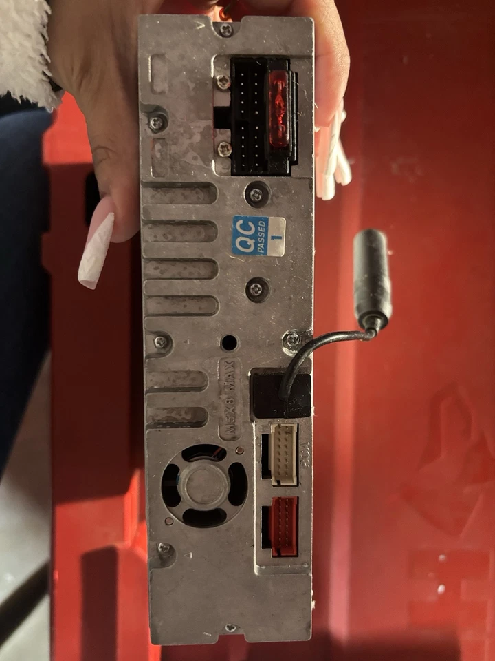 Dual Multimedia DVD Receiver  - Image 3 of 3