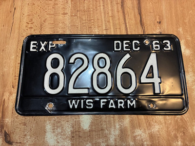 1963 63 WISCONSIN LICENSE PLATE WIS FARM 82864  WI BARN TRACTOR FARMER COW EGGS