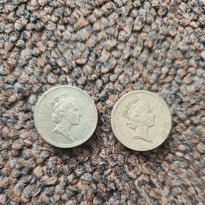 RARE 1985 British One Pound Coin Queen Elizabeth  II  