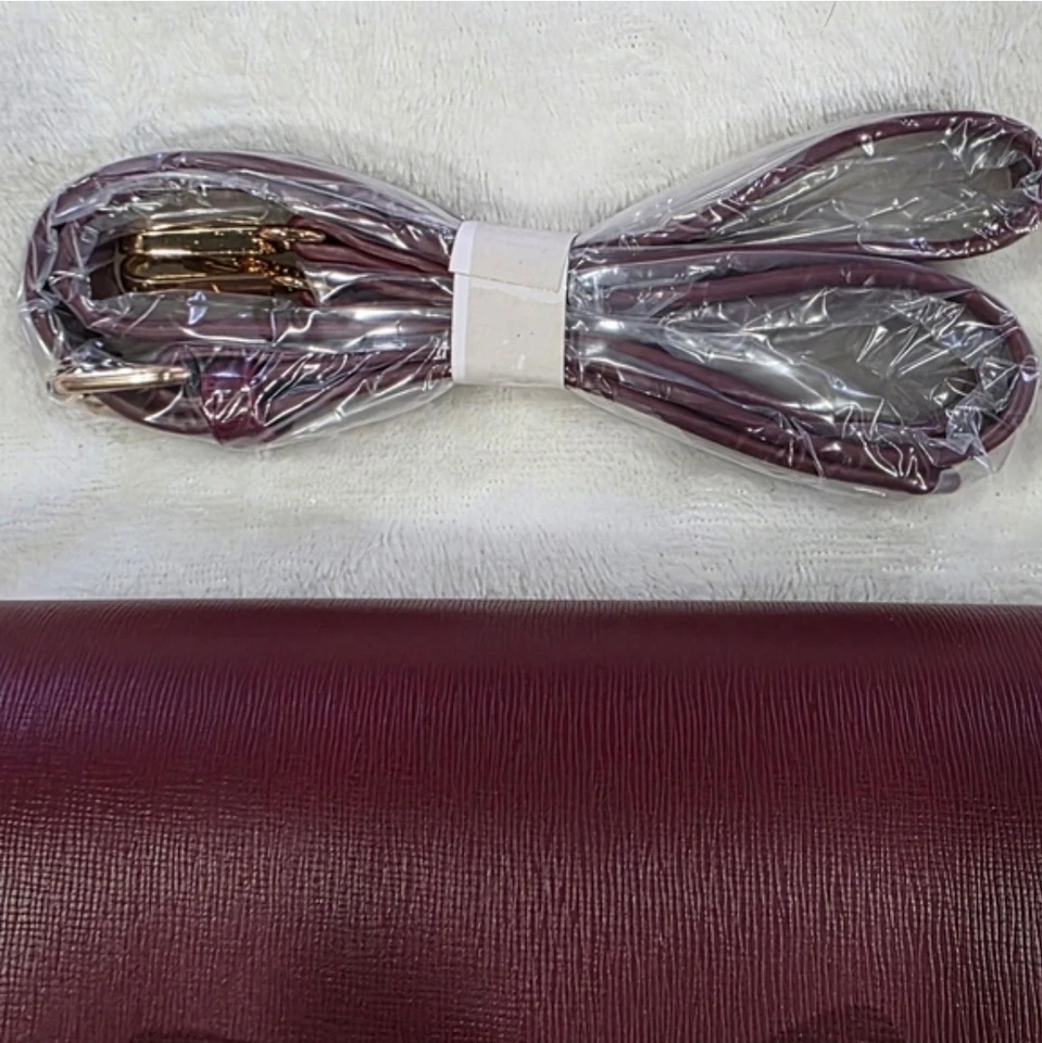 Bolso Bandolera Badgley Mischka Granate Borgoña Cartera con Lazo Foto 4 de 4