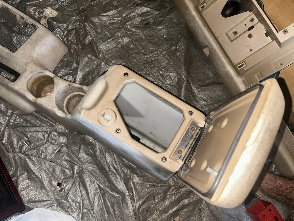 Jeep Wrangler TJ 1997 1998 1999 2000 2001 2002 OEM consola central bronceada 1 pieza Foto 3 de 4