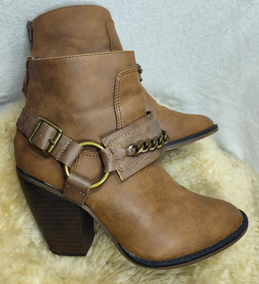 CANDIES WOMENS ANKLE BOOT W/ HARNESS & CHAIN ZIPPER CLOSURE SIZE 7 BROWN - NICE!