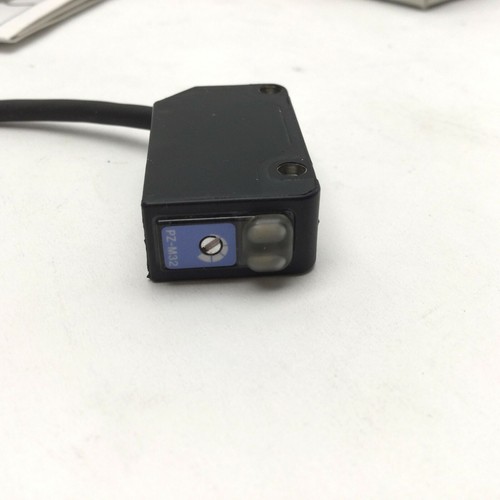 A●KEYENCE PZ-M32 Photoelectric Sensor New - Imagen 3 de 4