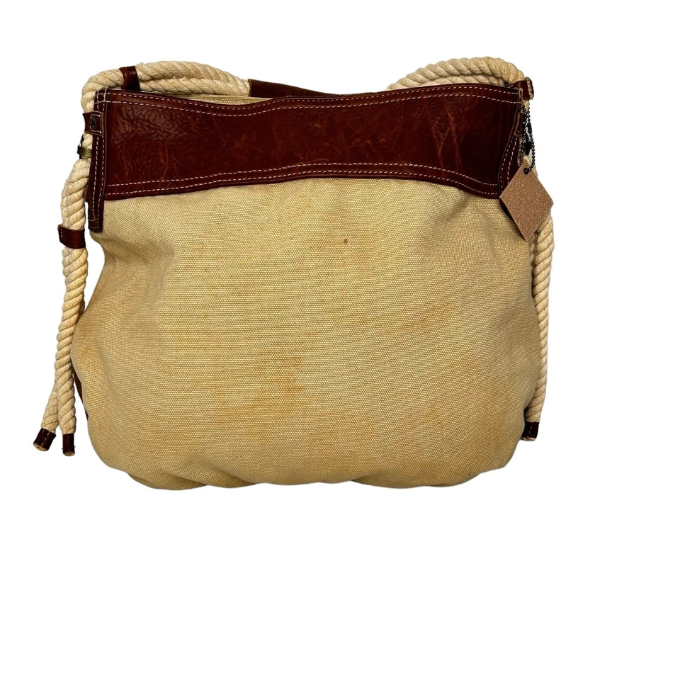 Bolso Hobo X Grande Gap Color Amarillo Pálido/Caqui Lona y Cuero Asa Única Foto 4 de 4