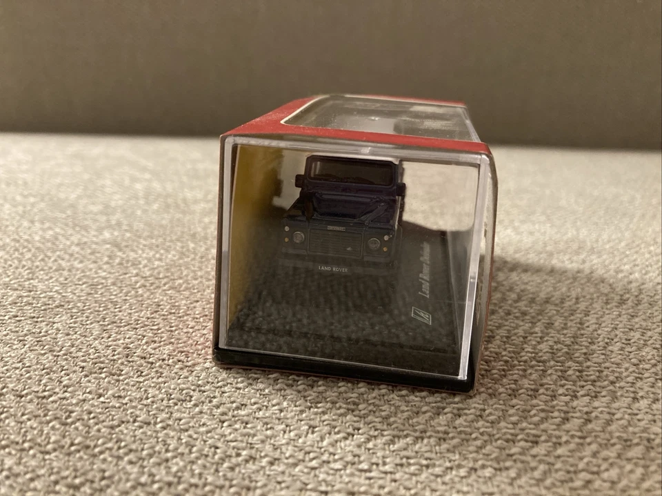 Land Rover Defender Cararama 1:72 171ND - Immagine 2 di 4