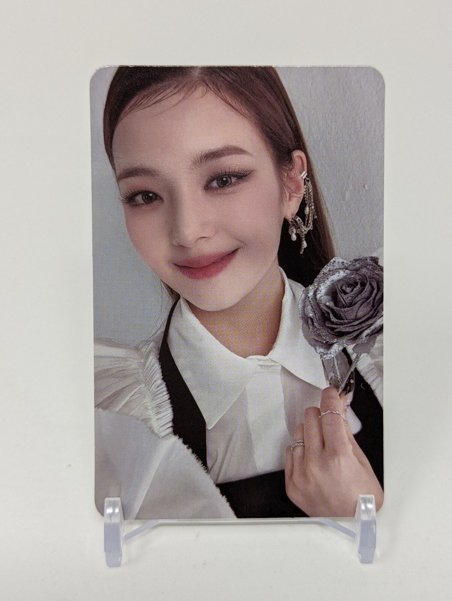 ITZY　イェジ　CHECKMATE　トレカ ITZY CHECKMATE 5TH MINI ALBUM OFFICIAL PHOTOCARD YEJI LIA