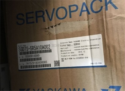 1Pc New Yaskawa SGM7J-08AFC6S+SGD7S-5R5A10A002 mx
