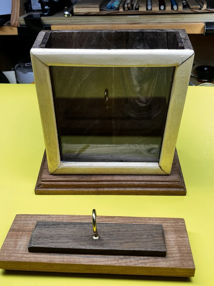 Elgin 16s Pocket Watch 17 Jewels In Wooden Display Case. Running. - Image 4 of 4