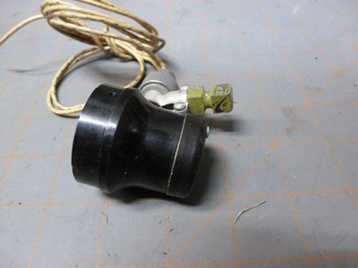 As-Is *Socket ONLY* Grimes D-2332 Aircraft Cockpit Lamp Light 28VDC