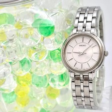 Seiko Ladies Watch Silver 1N01-0AP0 Battery Good Condition