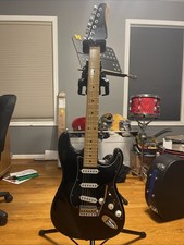 Suhr Classic S 01-CUS-001 Black Electric Guitar