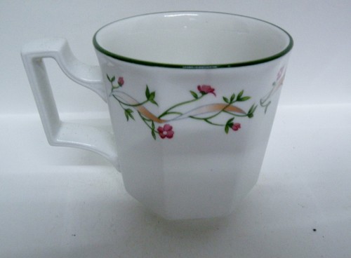 Johnson Bros. Eternal Beau Mug vgc (3 3/8" x 3 1/4") - Picture 2 of 5
