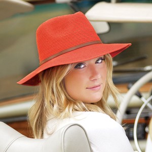 wallaroo hats uk