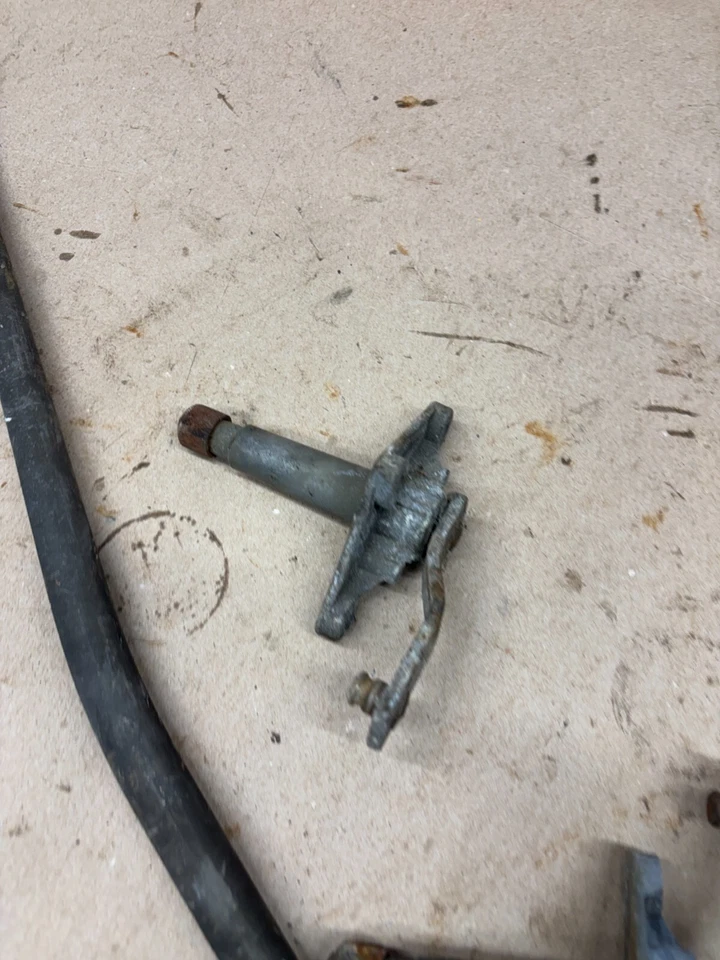 1981 1993 DODGE TRUCK W150 D350 D150 W350 WINDSHIELD WIPER LINKAGE TRANSMISSION - Image 4 of 4