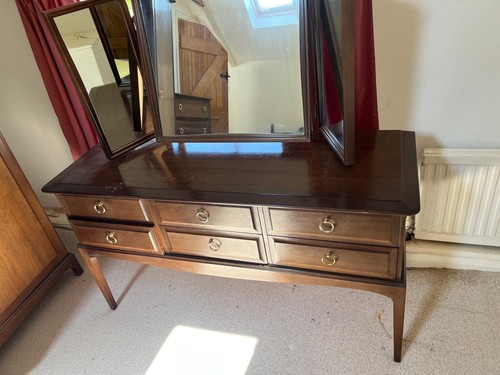 stag bedroom furniture used - Picture 4 of 4