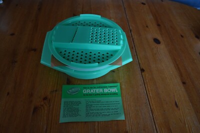 Tupperware Jadeite Green Grater/Slicer Bowl & Lid - New