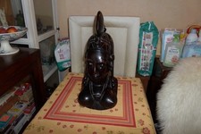 BELLE TETE  DE FEMME AFRICAINE EN BOIS, BUSTE, H. 49,5CM, POIDS 6,8 KG
