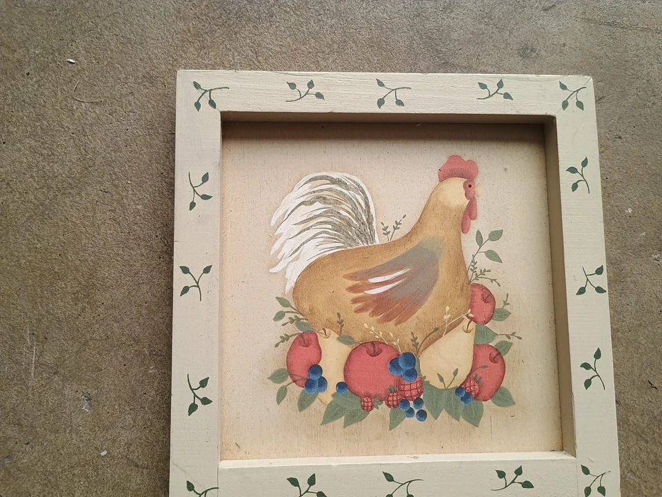 Country Hen 15" x 7" Kitchen Bulletin Board Cork Board w 3 Apple Push Pins Wood - Image 2 of 4