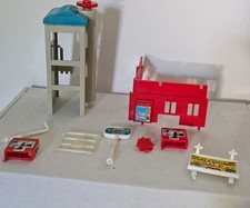 Galoob Micro Machines Service City Replacement Parts Lot 9pc Signs Walls