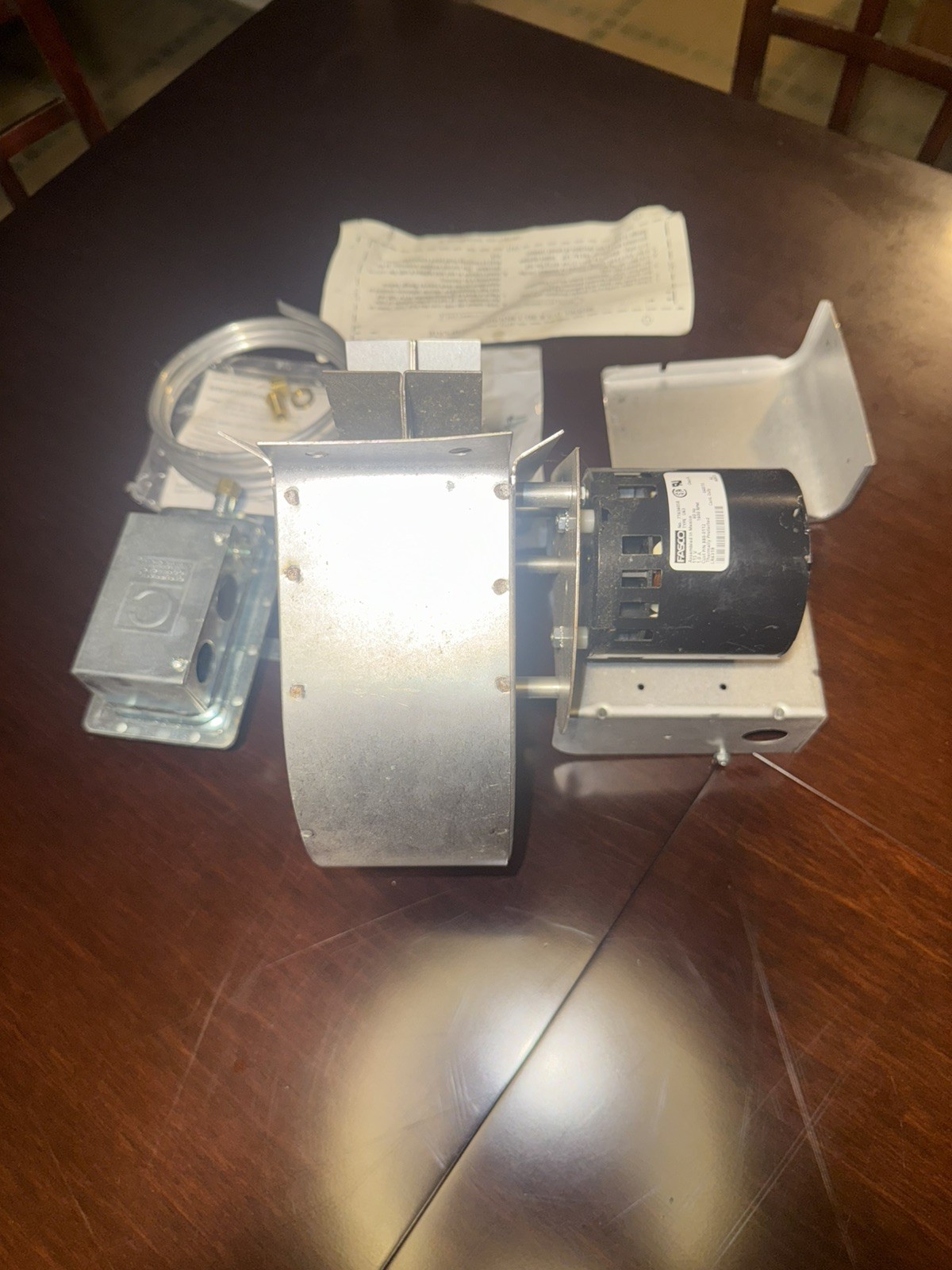 Tjernlund D-3 120v Inline Draft Inducer Fan Vertical Vent Systems fast shipping