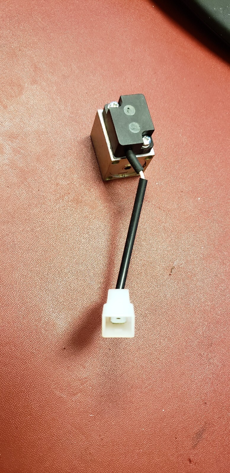 NEW Hatz 1B fuel shut off selenoid VENTILMAGNET 12V 14W 3954804 