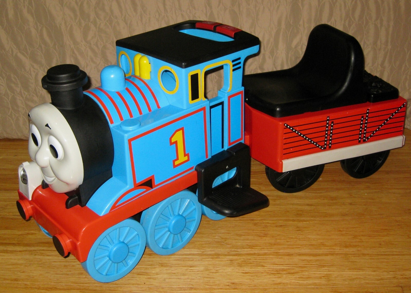 ride on thomas the train