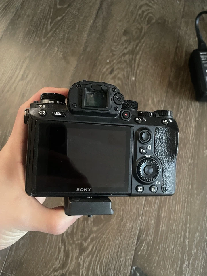 Sony Alpha a9 24.2MP Mirrorless Digital Camera Body And Battery Charger - Image 3 of 4