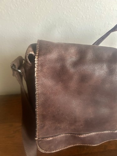 Kenneth Cole Reaction Brown Leather Messenger Laptop Tote Bag - Picture 10 of 16